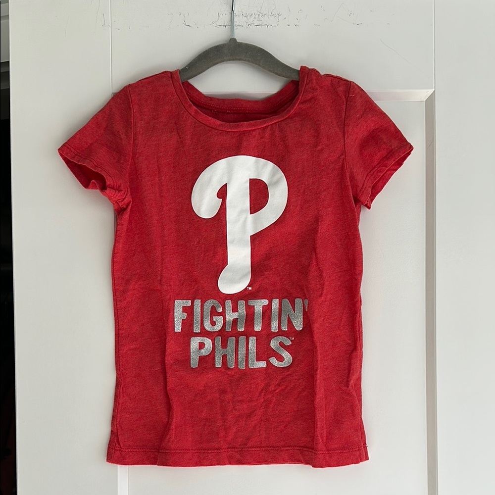 Philadelphia Phillies size 6T  T-Shirt